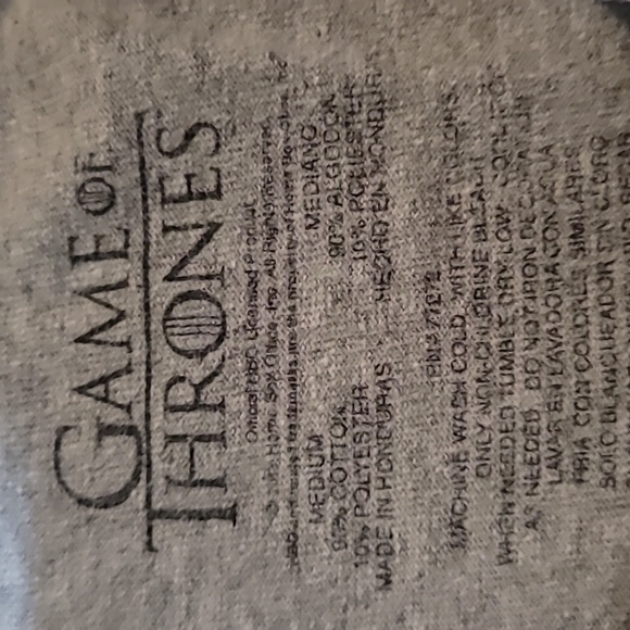 Mens T Shirt size medium. Game of Thrones Targaryen gray color - Picture 6 of 8